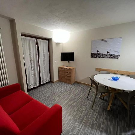 Niblet Apartment Oulx Exterior foto